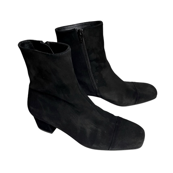 STAUD Tuckernuck Genuine Leather Suede Black Ankle Boots Block Heel 39.5 9.5 - Picture 1 of 10